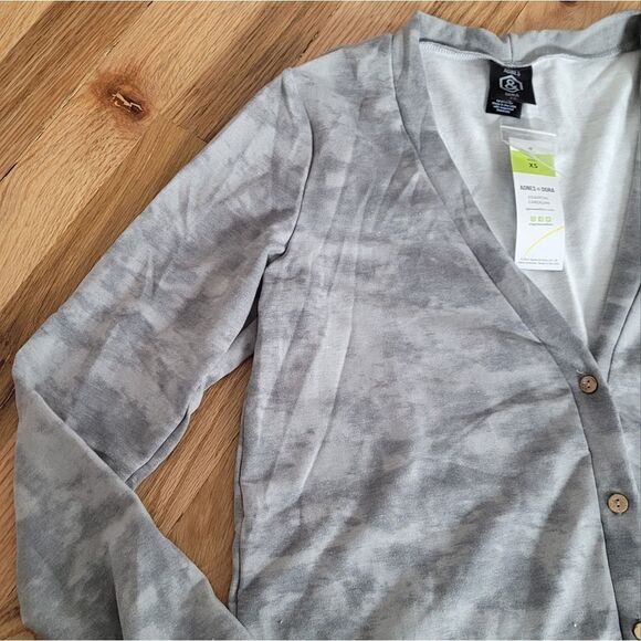 NWT Essential Cardigan - Heather Gray A&D - Picture 4 of 5